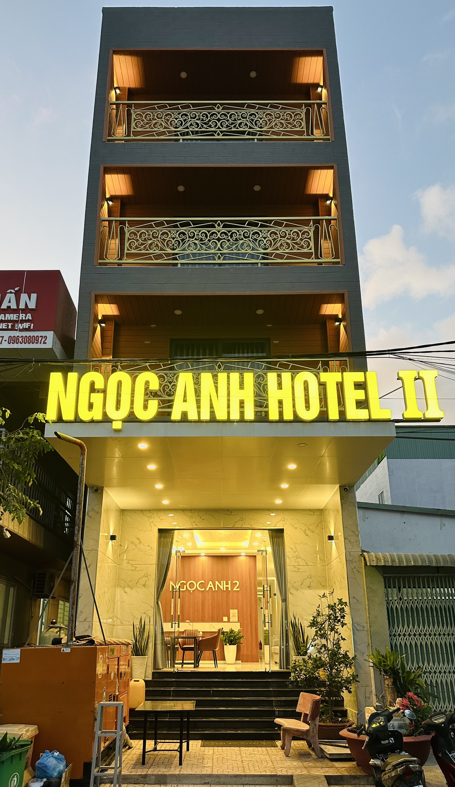 KHÁCH SẠN NGỌC ANH 2